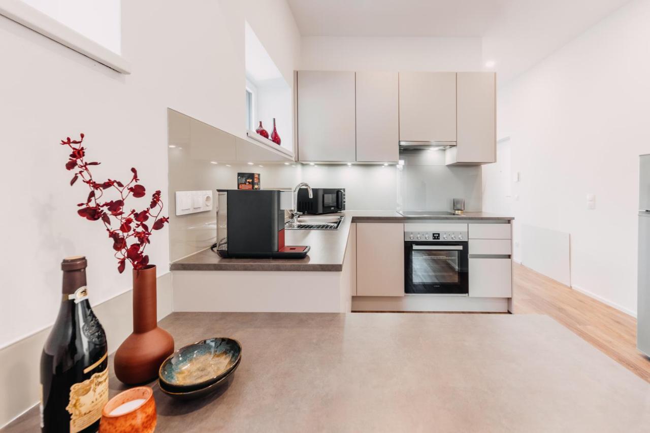 Ferienwohnung Wohnen Bahnstrasse 5 Klagenfurt am Wörthersee Exterior foto